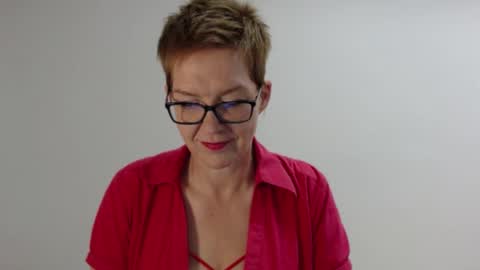 Sofie Velvet online show from April 30, 2026, 6:53 am