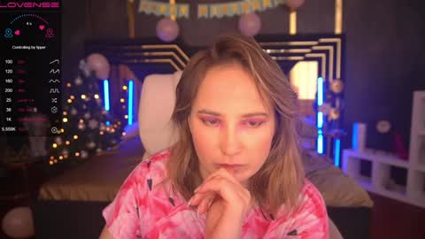 Sofie online show from December 30, 2024, 3:36 am