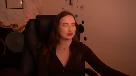 Sofie online show from May 24, 2026, 8:25 pm
