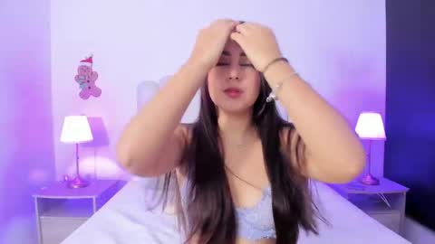 sofiebunnie online show from April 24, 2026, 11:18 pm