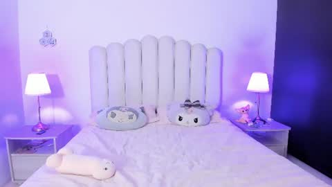 sofiebunnie online show from July 27, 2026, 11:34 pm