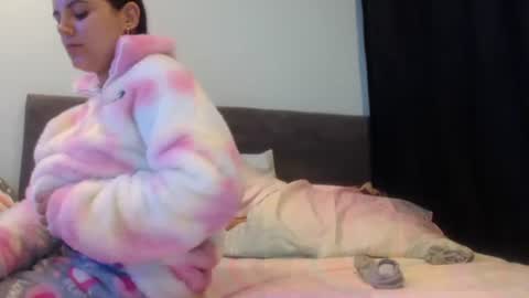 Snapshot of sofigarcia17 chatting on December 30, 2024, 3:25 am sofi online show from December 30, 2024, 3:25 am