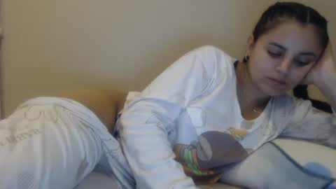 Snapshot of sofigarcia17 chatting on November 6, 2025, 2:01 am sofi online show from November 6, 2025, 2:01 am