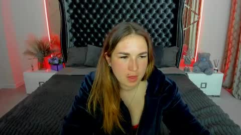 sofii_darling online show from April 30, 2026, 8:57 pm