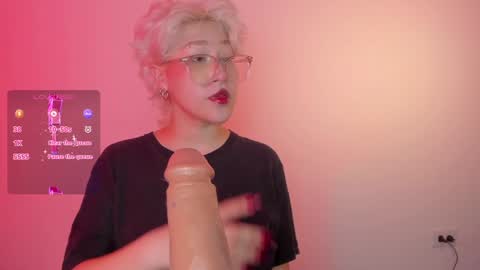 Snapshot of sofii_uwu_ chatting on December 15, 2024, 9:20 pm Sofii online show from December 15, 2024, 9:20 pm