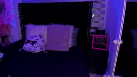 Snapshot of sofiia_rubb chatting on February 8, 2025, 4:03 am Sofia online show from February 8, 2025, 4:03 am