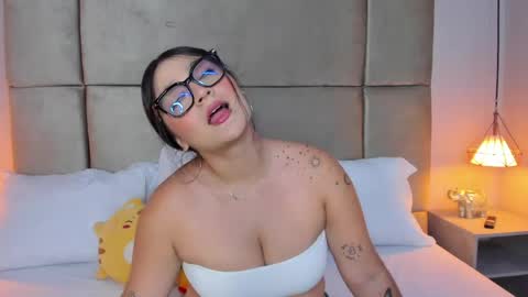 Sofia online show from April 16, 2026, 4:46 am