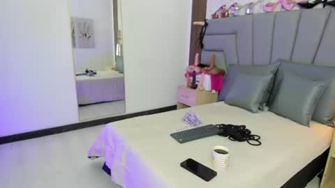 Snapshot of sofiperez_ chatting on June 12, 2026, 11:09 am online show from June 12, 2026, 11:09 am