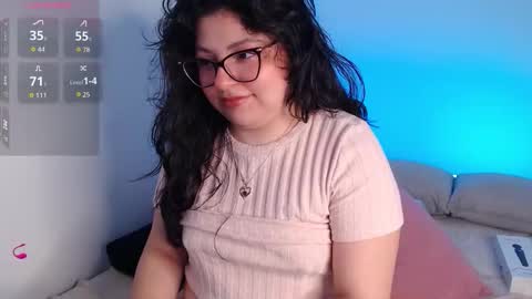 Snapshot of sofix_ chatting on October 12, 2025, 11:53 am Lau online show from October 12, 2025, 11:53 am
