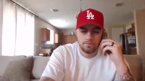 Snapshot of soft0ne chatting on April 6, 2026, 3:24 pm soft0ne online show from April 6, 2026, 3:24 pm