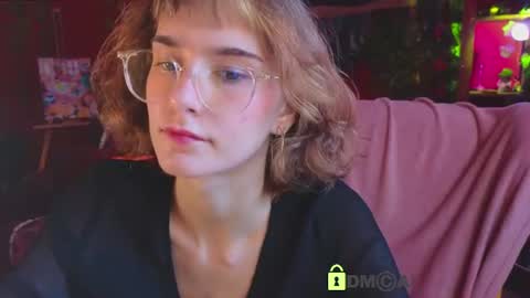 Snapshot of soft_animal chatting on August 7, 2026, 12:18 pm E online show from August 7, 2026, 12:18 pm