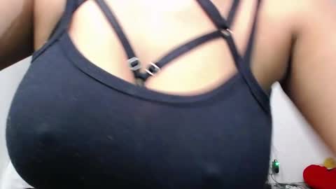 Camila M online show from December 30, 2024, 6:05 pm