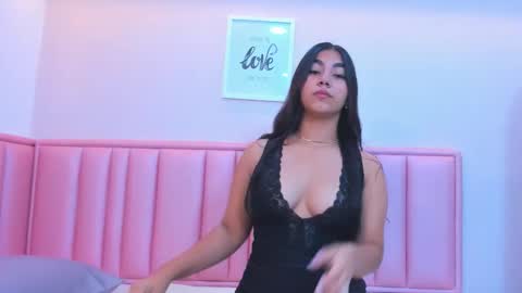 Snapshot of soft_rose_ chatting on December 19, 2025, 11:39 am Rose online show from December 19, 2025, 11:39 am