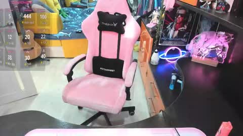 Sofie online show from October 16, 2025, 3:40 am