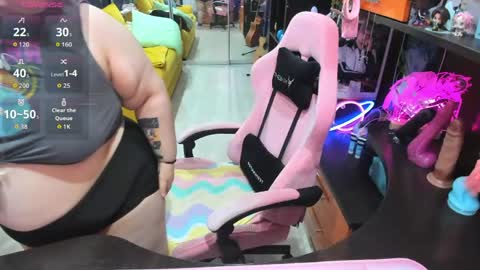 Snapshot of softie_sofy chatting on May 14, 2026, 3:24 am Sofie online show from May 14, 2026, 3:24 am