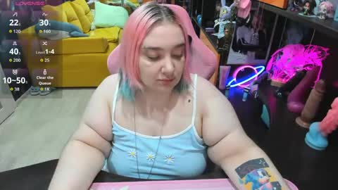 Snapshot of softie_sofy chatting on May 16, 2026, 3:14 am Sofie online show from May 16, 2026, 3:14 am