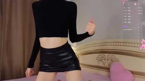 Elly online show from September 19, 2025, 6:37 am