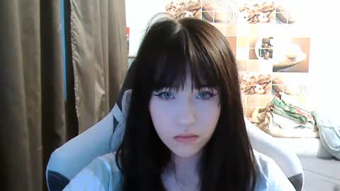 Snapshot of softieva chatting on July 6, 2026, 5:37 pm Eva online show from July 6, 2026, 5:37 pm