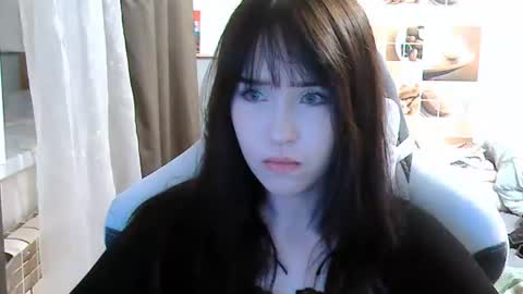 Snapshot of softieva chatting on July 10, 2026, 6:32 pm Eva online show from July 10, 2026, 6:32 pm