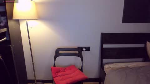 Snapshot of softt_kitty chatting on September 19, 2025, 6:41 pm Emily online show from September 19, 2025, 6:41 pm