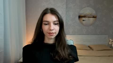 Kelly online show from September 22, 2025, 3:25 pm