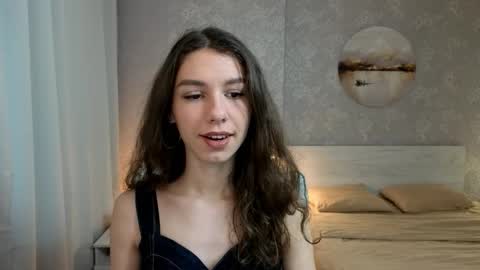 Kelly online show from October 19, 2025, 12:17 pm