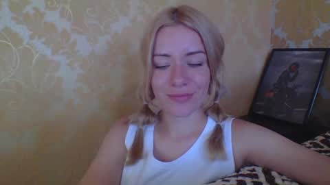 softy_aura online show from July 14, 2026, 1:50 pm