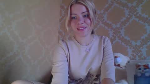 softy_aura online show from July 24, 2026, 3:32 pm