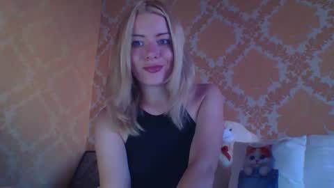 softy_aura online show from July 31, 2026, 4:39 pm