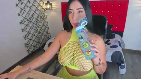 sofy_muller_ online show from August 4, 2026, 9:06 pm