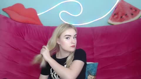 Snapshot of sofysoft chatting on November 8, 2025, 7:08 am sofysoft online show from November 8, 2025, 7:08 am