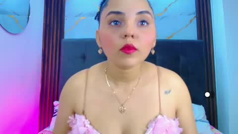 Snapshot of sol__latina chatting on May 16, 2026, 12:04 pm Sol Latiana online show from May 16, 2026, 12:04 pm