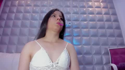 SOL  ANGEL online show from January 10, 2026, 3:03 pm