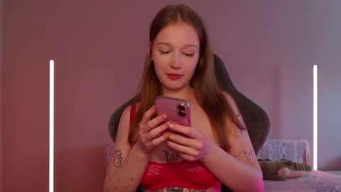 Jennifer Jenny Jen online show from May 25, 2026, 8:20 am
