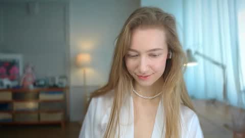 Bella online show from February 27, 2025, 10:37 am