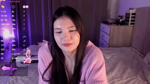 Snapshot of solar_marin chatting on January 13, 2026, 2:17 am Rin online show from January 13, 2026, 2:17 am