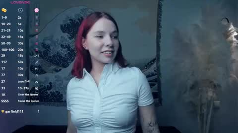 Snapshot of solar_spark chatting on December 15, 2025, 6:39 am Bella online show from December 15, 2025, 6:39 am