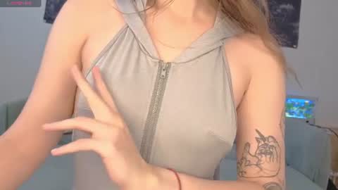 SolarAlice online show from July 8, 2026, 2:43 pm