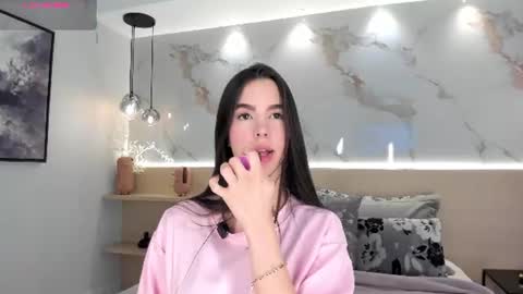 Snapshot of solavelar chatting on June 21, 2026, 1:19 am Sol Avelar online show from June 21, 2026, 1:19 am