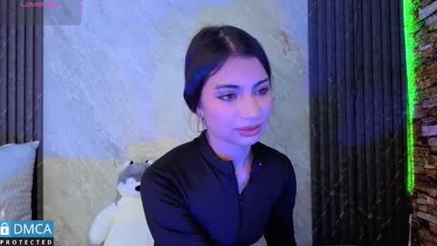 Sol  online show from October 11, 2025, 7:12 pm