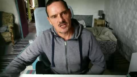 Alex Dixon online show from December 16, 2024, 12:06 pm