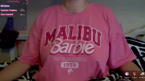 solesticia online show from October 11, 2025, 12:58 pm