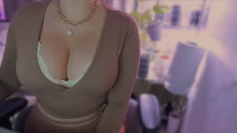 Gaby Solis online show from June 14, 2026, 1:57 pm