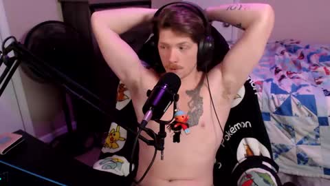 Snapshot of somethinqfunny chatting on February 14, 2025, 2:28 am Lover Boi online show from February 14, 2025, 2:28 am