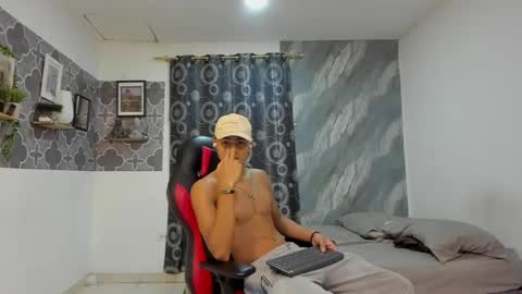 son_hades online show from May 22, 2026, 4:34 pm