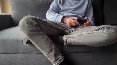 Sondages online show from January 5, 2025, 12:42 pm