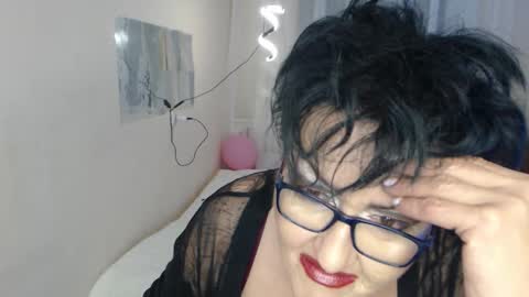 Snapshot of sondrariddle chatting on November 9, 2025, 10:08 pm sondrariddle online show from November 9, 2025, 10:08 pm