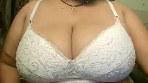 soni88888 online show from February 26, 2025, 11:15 pm