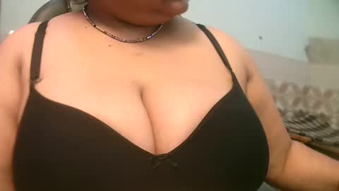 soni88888 online show from February 28, 2025, 10:20 am