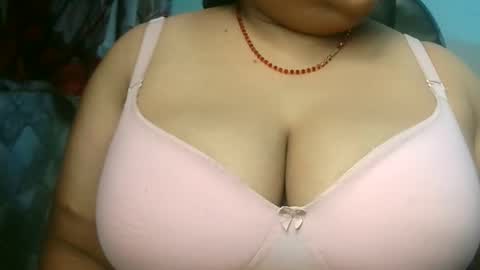 soni88888 online show from November 29, 2025, 5:05 pm